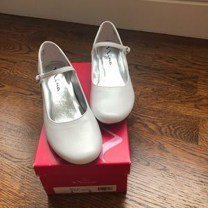 Nina Seeley White Smooth Dress Shoes